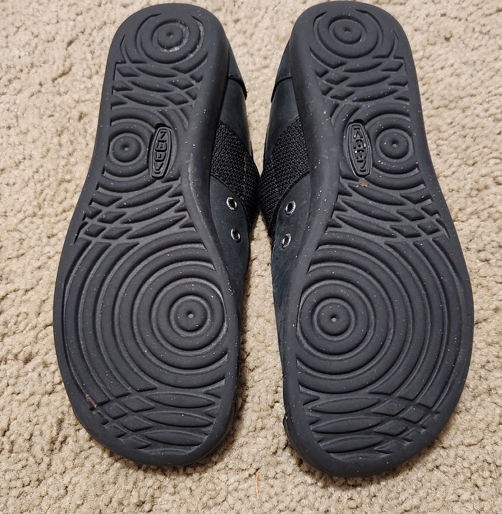 Keen Black Size 6.5, Mary Jane Style - Picture 3 of 5